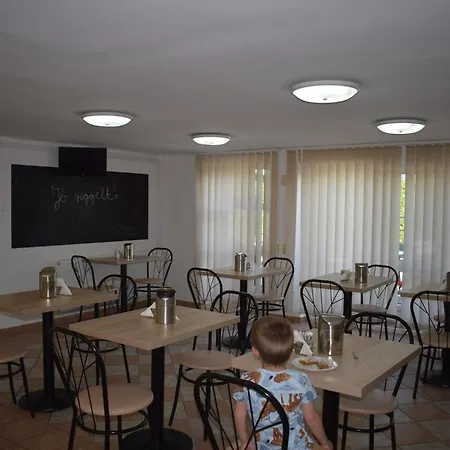 Szivarvany Vendeghaz Badacsonytomaj